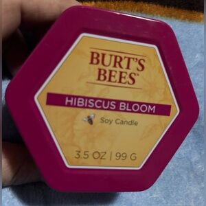 Burt's Bees Hibiscus Bloom 2 wick soy Candle in Pink and Yellow hexagonal tin